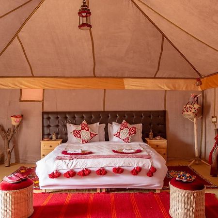 Sanmao Desert Luxury Camp Мерцуга Екстериор снимка